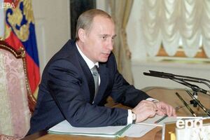 Первые президентские выборы Путин выиграл в 2000 году