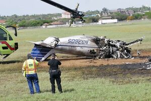 Самолет упал после взлета