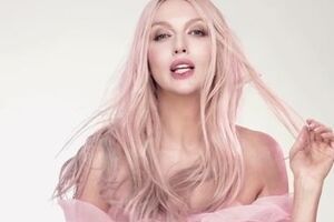 Полякова присвятила кліп мамі