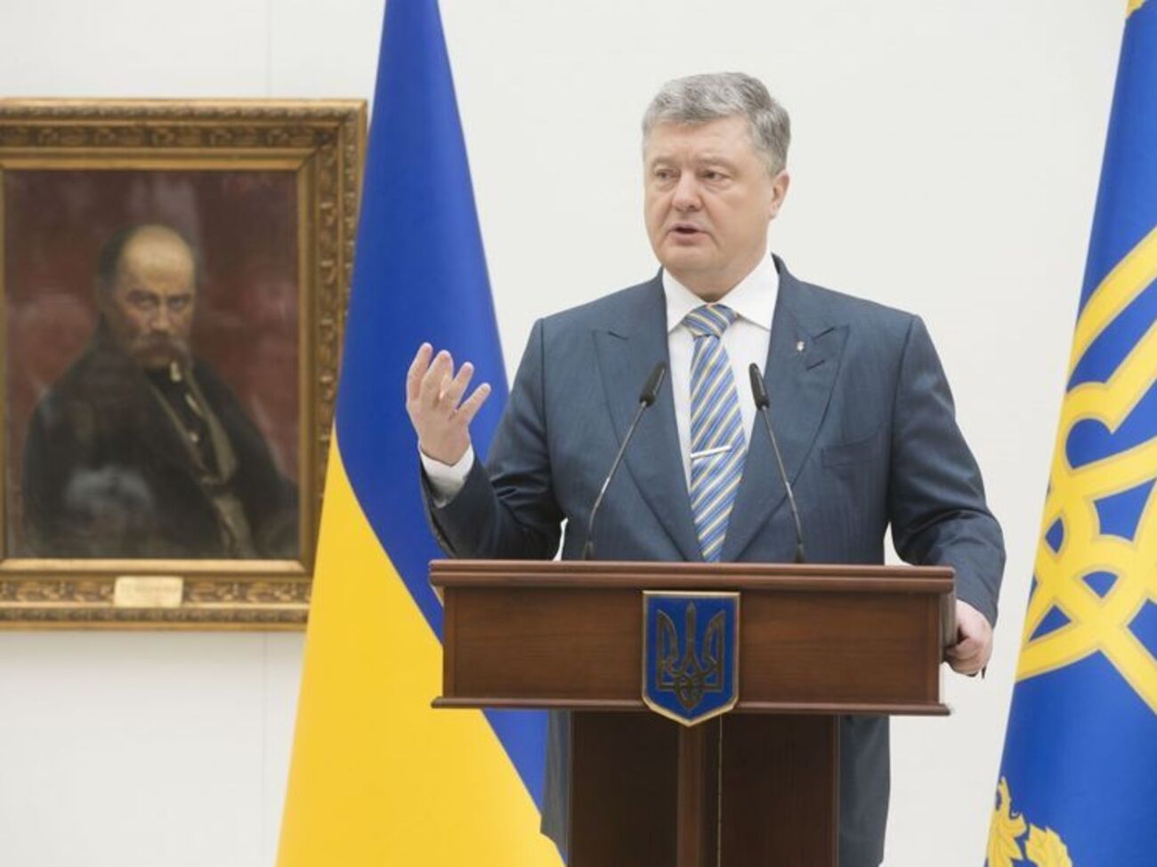Порошенко: В прошлом году при государственной поддержке снято 47 фильмов разных жанров