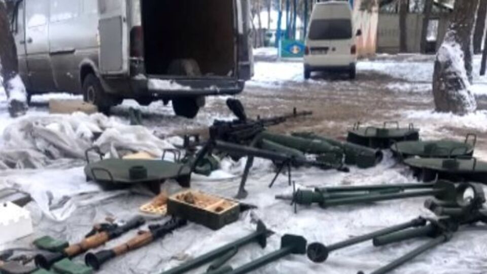 За даними СБУ, у листопаді 2017 року Рубан завіз з окупованого Донбасу велику партію засобів ураження