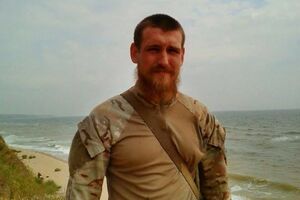 Луговський був активним учасником Революції гідності, брав участь у боях за Іловайськ