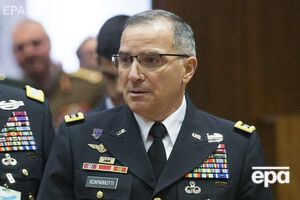 Скапаротти считает, что США и НАТО не должны приостанавливать модернизацию оружия