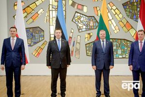 Моравецкий (слева) встретился с коллегами из стран Балтии