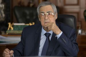 Тулєєв: Із таким тягарем працювати на посаді губернатора ну не можна, морально не можна