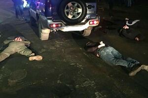 Задержанных доставили в городской отдел полиции