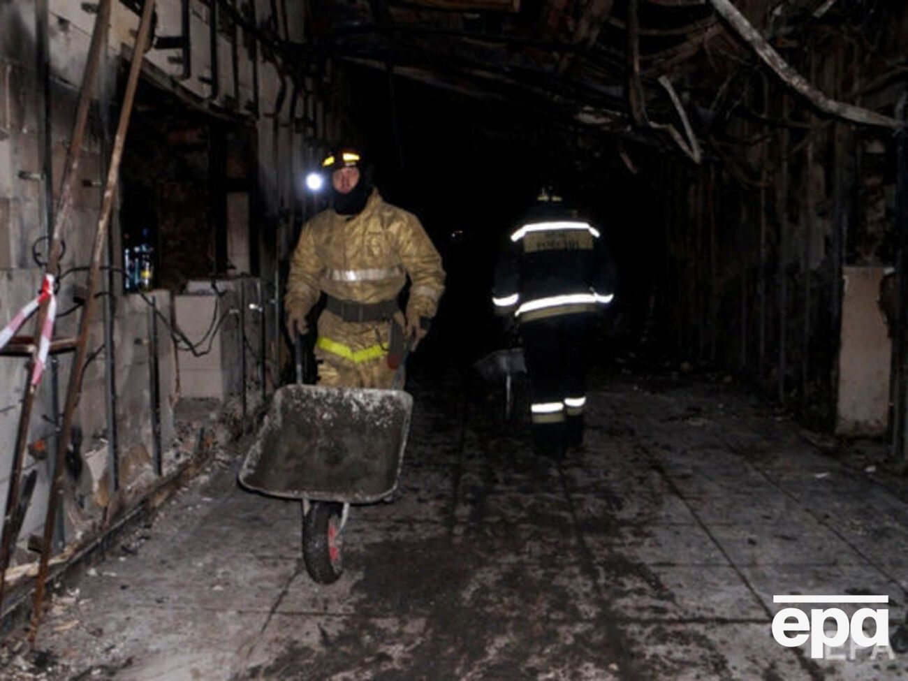 Пожар в торговом центре в Кемерово распространился менее чем за минуту