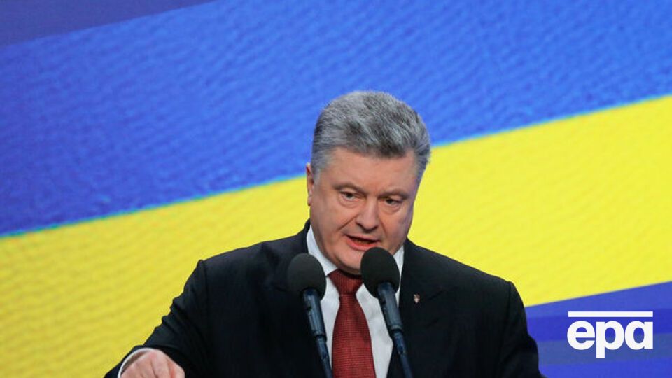 Порошенко: Еще одно событие, которое сегодня будет, — это футбольный матч. На самом деле это очень важно