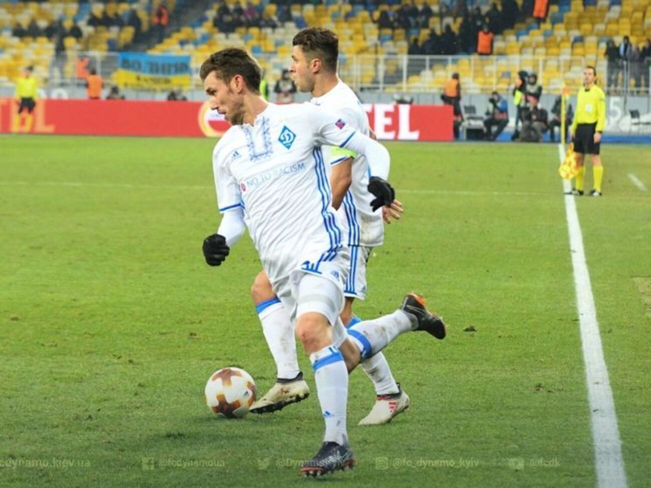 "Динамо" забило в Мариуполе трижды