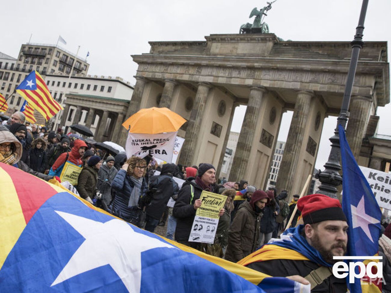 В Берлине требовали освободить Пучдемона