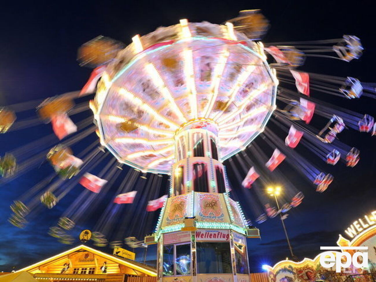 Во Франции произошла авария на карусели