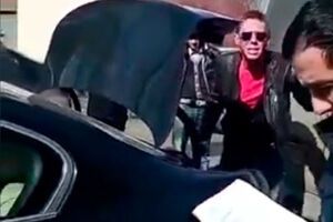 Приставы вынудили Панина отдать автомобиль