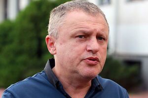 Суркіс: Нехай попрацює рік, а потім у нього запитаємо