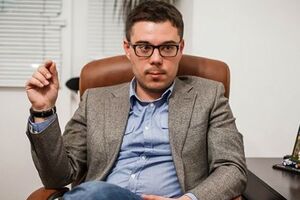 Ожидать от Меркель отказа от "Северного потока – 2" наивно. Меркель в любом случае будет отстаивать интересы немецкого бизнеса