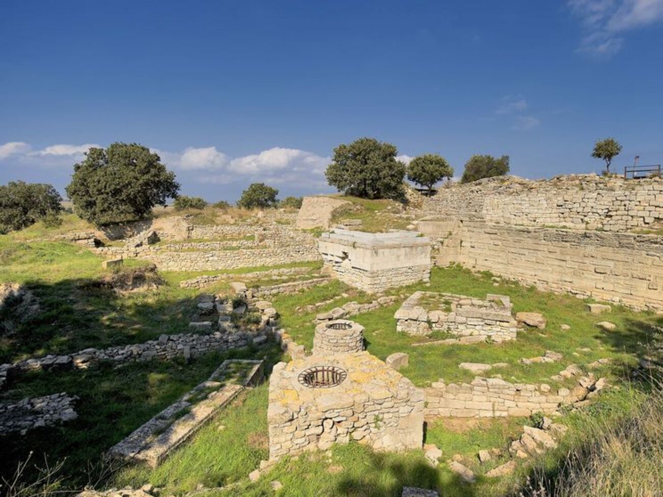 Руины Трои являются национальным парком