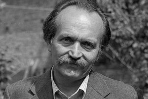 Чорновил погиб в 1999 году