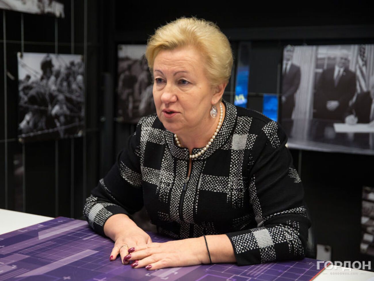 Ульянченко рассказала, что Путин подарил ей томик произведений Чехова со своей подписью