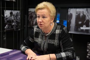 Ульянченко рассказала, что Путин подарил ей томик произведений Чехова со своей подписью