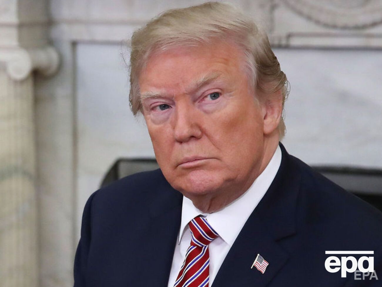 Після заяви Трампа вартість долара перескочила позначку 65 руб.