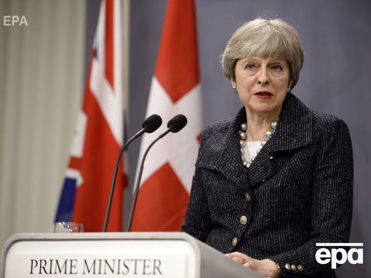 Мэй планирует совещание правительства на 12 апреля