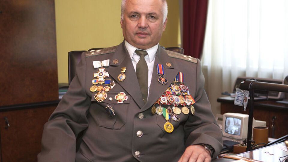 Олег Приймачук: Якщо країни-гаранти Будапештського меморандуму так виконують свої зобов'язання, то і нам не гріх відновити креслення ядерних об'єктів. Дурні ми, звичайно, що віддали свій третій у світі ядерний потенціал, тепер розплачуємося