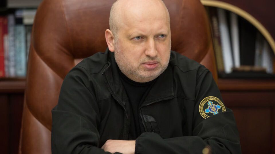Турчинов: Единственный приказ, который многие военные в 2014 году ждали, – это приказ выйти из Крыма. Но я такой приказ тогда дать не мог