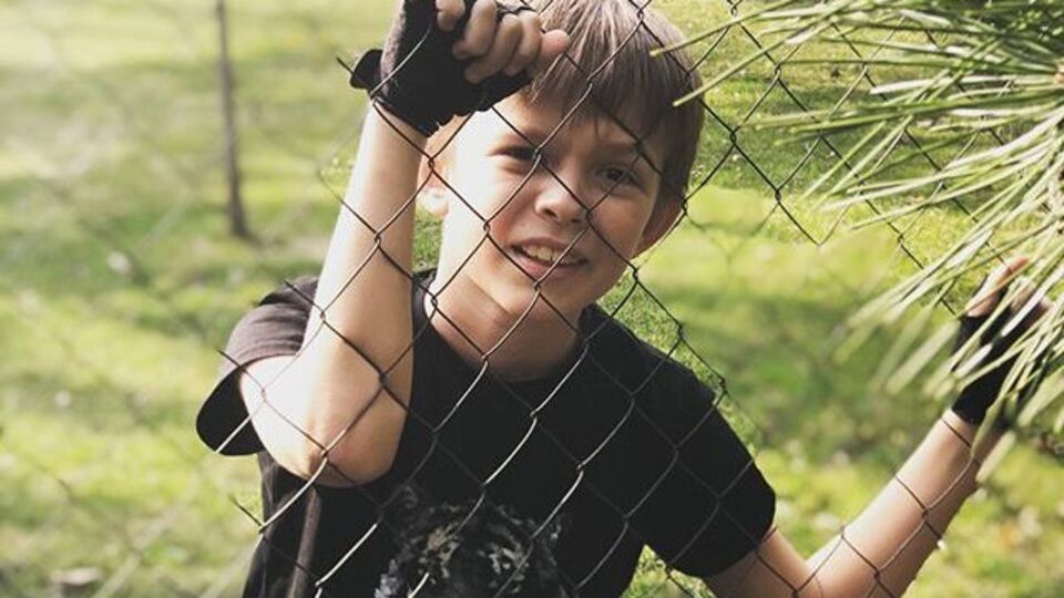 Сын Потапа тренируется с дедом