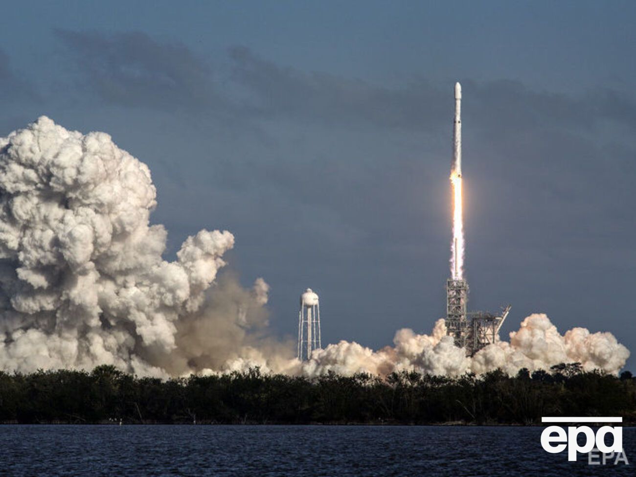 Falcon Heavy запустили 6 лютого