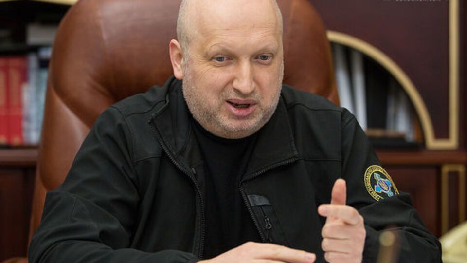 Турчинов: Когда такие получают абсолютную власть, начинаются серьезные проблемы