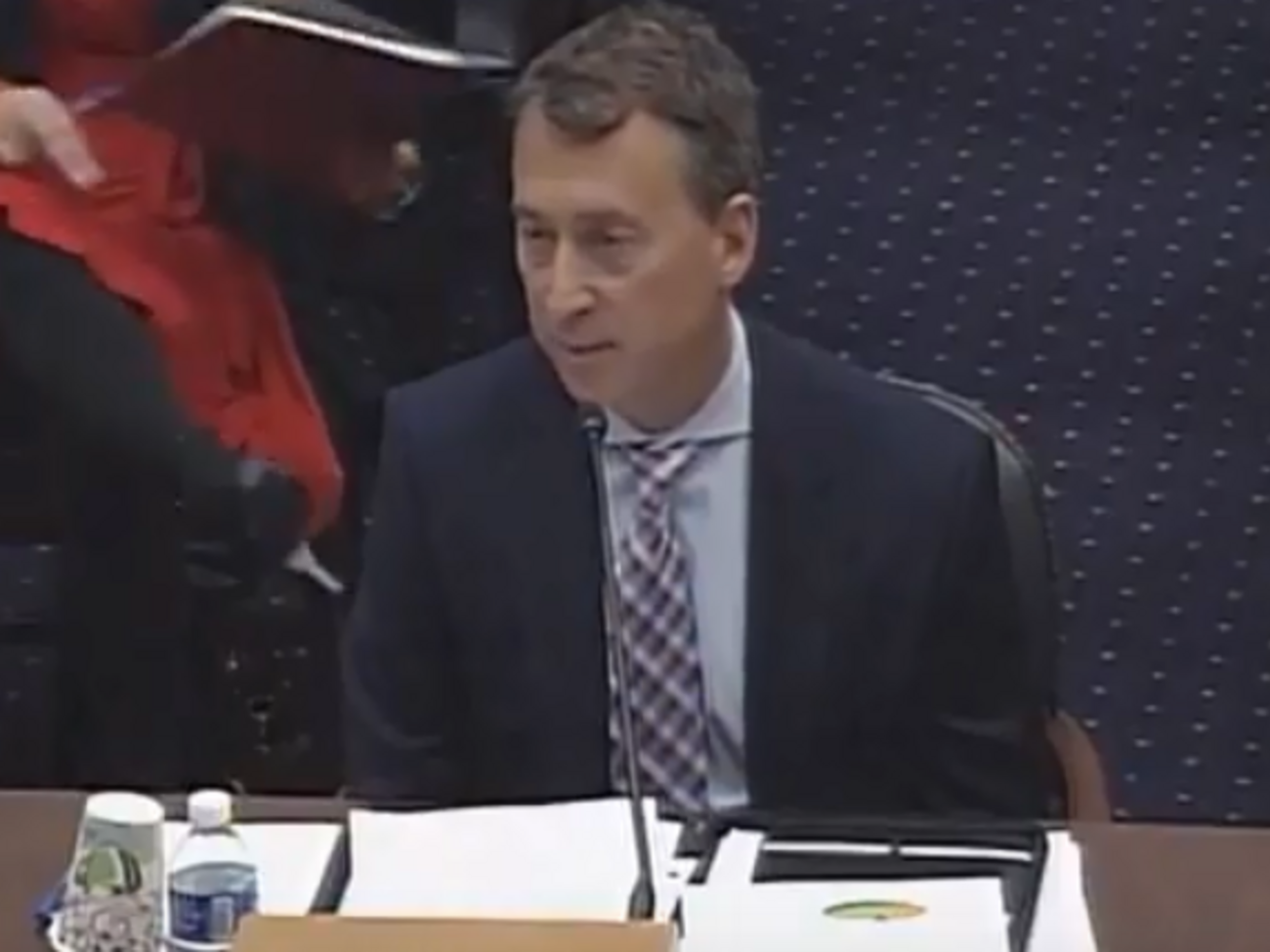 Сміт 11 років пропрацював у мінфіні США