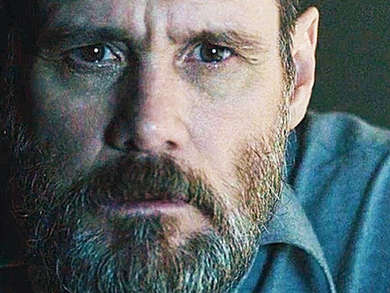 Керри исполнил роль полицейского