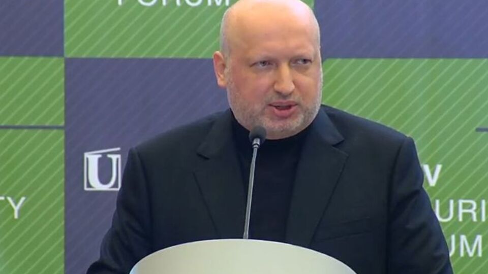 Турчинов сказав, що РФ готова до масштабної війни