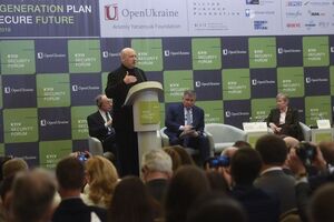 Турчинов заявил, что СНБО рассмотрит новые санкции против РФ