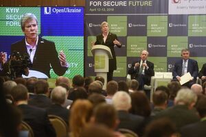 Геттемюллер назвала важной цель Украины вступить в НАТО