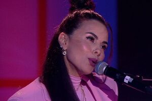 Каменских презентовала авторскую песню