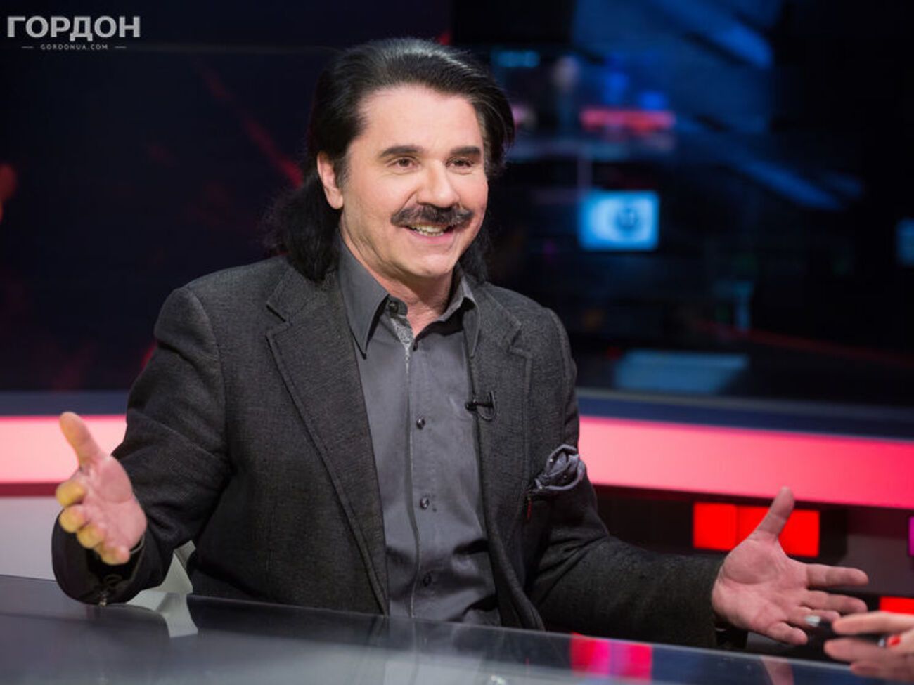 Зибров:&nbsp;Козы начали сбегать, обгрызать и фруктовые деревья &ndash; нам пришлось их назад отвезти в зоопарк