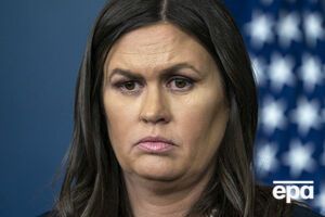 Сандерс уважає, що Комі намагається "реабілітувати зіпсовану репутацію"