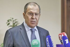 Лавров розповів подробиці телефонної розмови двох президентів