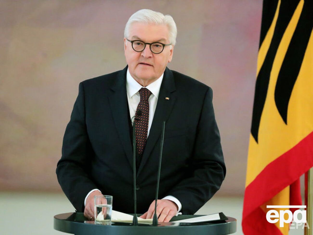 Штайнмаєр закликав шукати дипломатичні шляхи виходу зі ситуації з відносинами РФ і Заходу