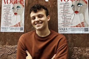 Сенчук нарисовал скетч на майский выпуск Vogue UK
