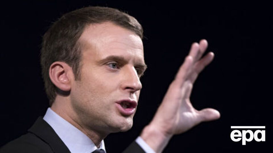 Макрон назвав повністю легітимними ракетні удари по Сирії