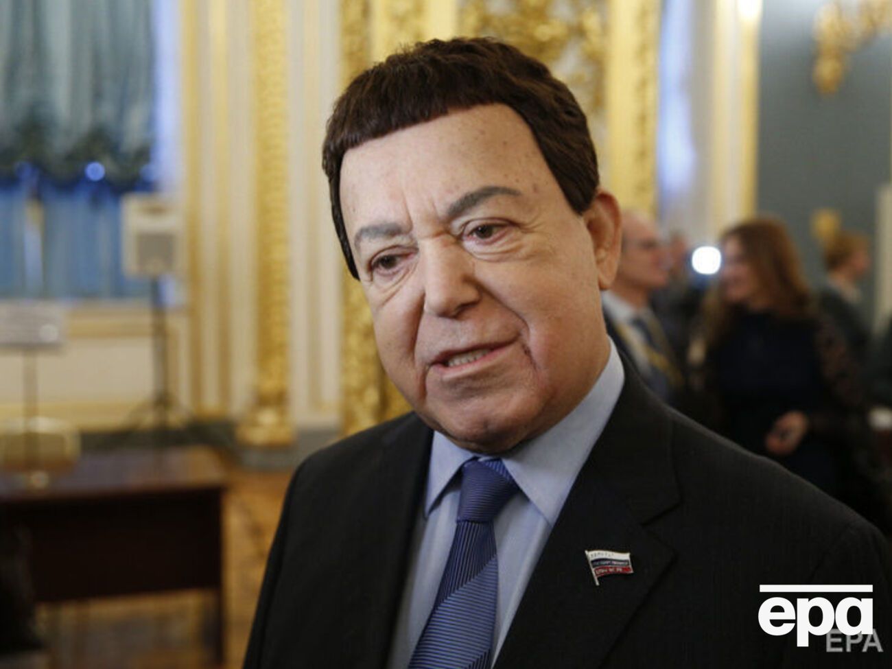 Кобзон перебуває в лікарні