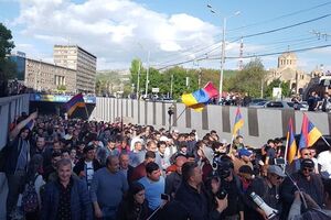 У Єревані відбуваються мітинги опозиції