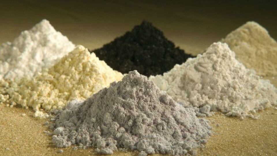 В настоящее время существует несколько районов, где можно добывать редкоземельные элементы