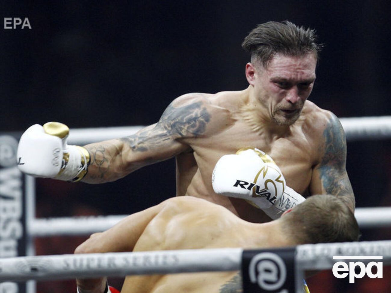 Усик извинился перед командой Гассиева за неудобства