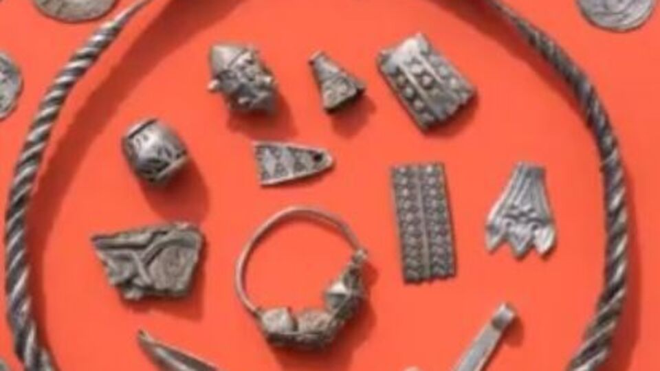 Клад был найден на восточном немецком острове Рюген в Балтийском море