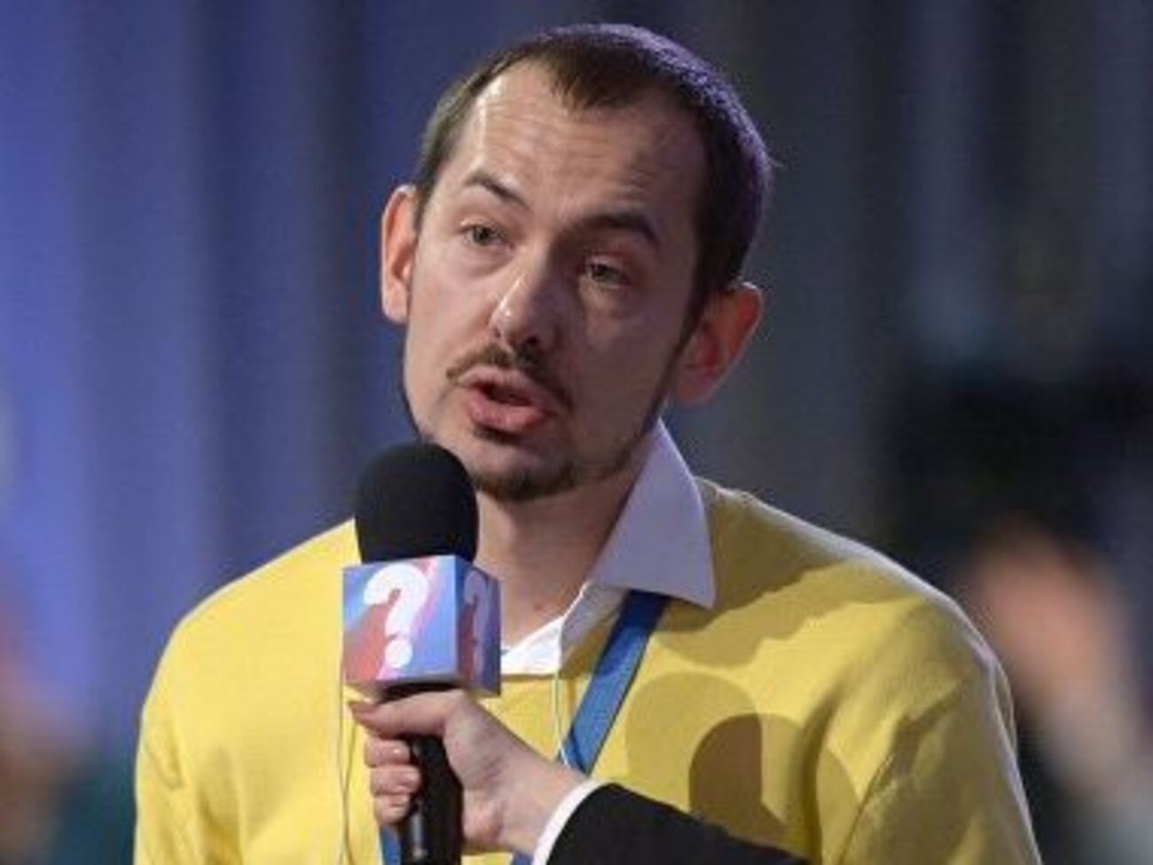 Одягнувши ряси на погони, московські попи намагаються повернути Україну в російське стійло