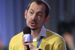 Одягнувши ряси на погони, московські попи намагаються повернути Україну в російське стійло