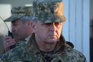 На служебный номер Муженко звонил с угрозами человек, который представился депутатом Рады