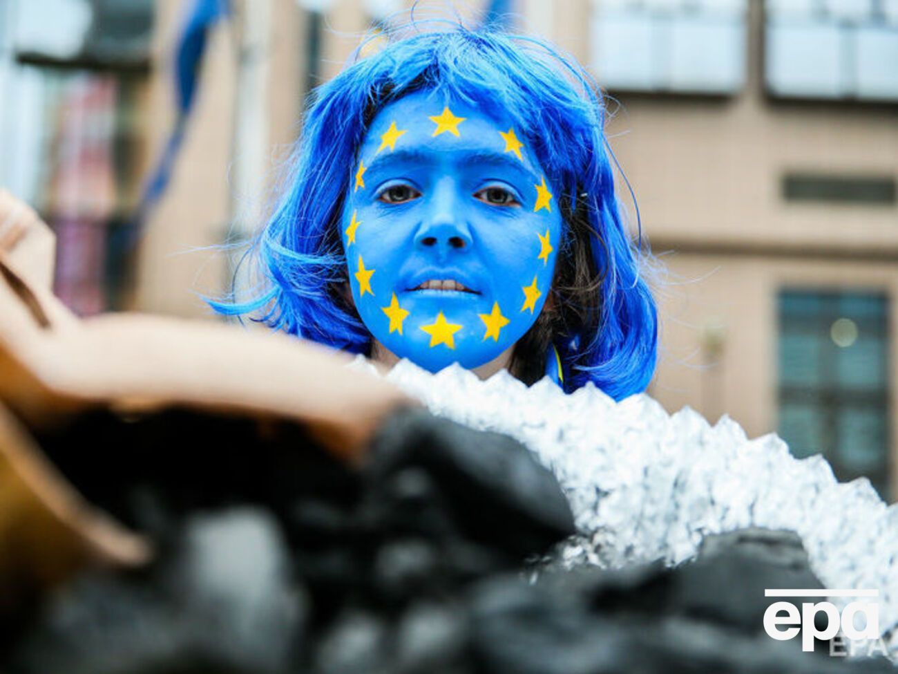 ЕС готов начать переговоры с Албанией и Македонией